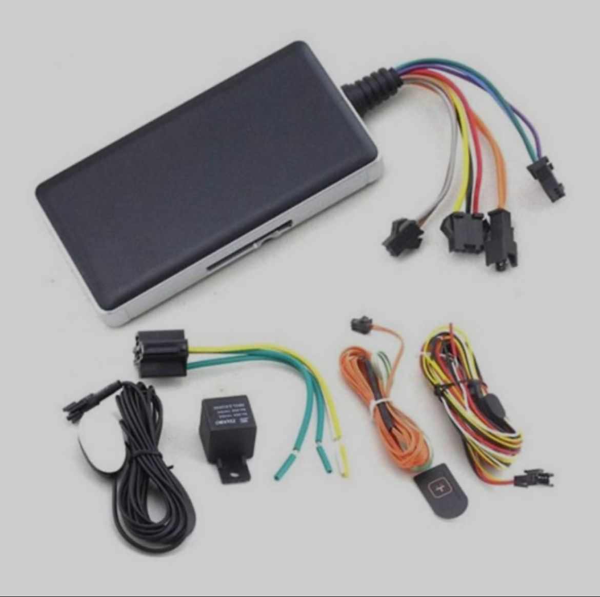ردیاب خودرو مدل gt06n